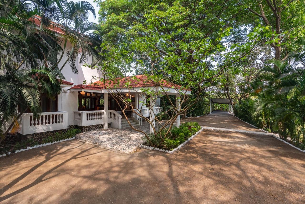 Saffronstays Chikoo Wadi- 3Bdr Pet-Friendly Villa With Pool In Boisar Екстериор снимка