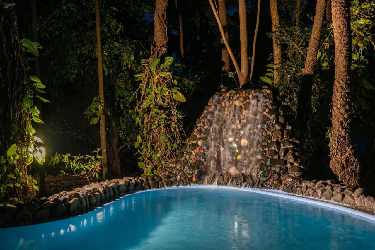 Saffronstays Chikoo Wadi- 3Bdr Pet-Friendly Villa With Pool In Boisar Екстериор снимка